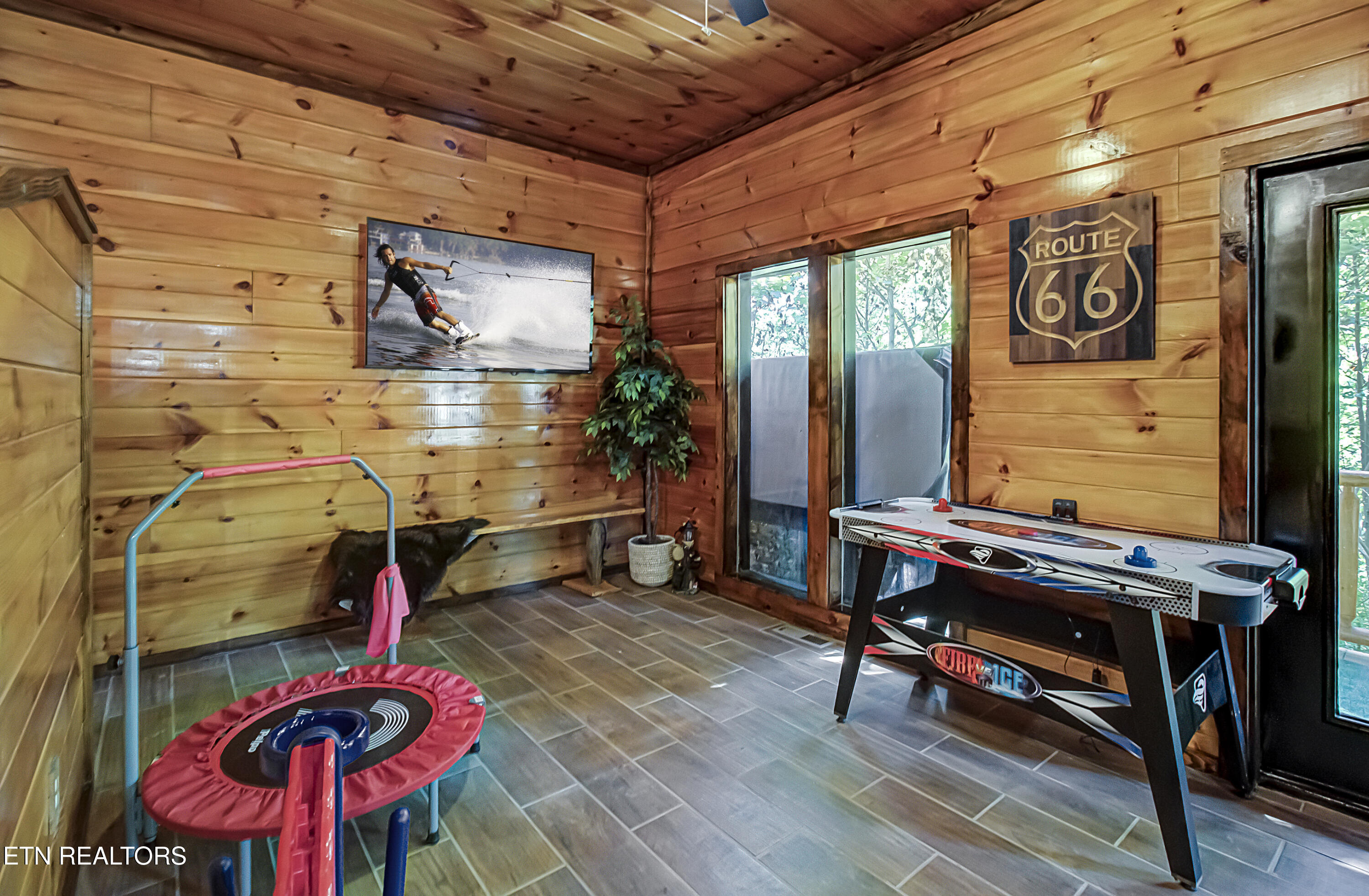 2184 Spence Mountain Loop Sevierville, TN 37876 - Photo 24 of 37 IMG_7266LR