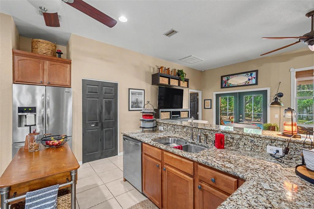 12040 Centralia Road Weeki Wachee, FL 34614 - Photo 20 of 65