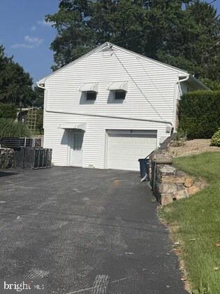 1493 Crottlestown Road Chambersburg, PA 17202 - Photo 7 of 36
