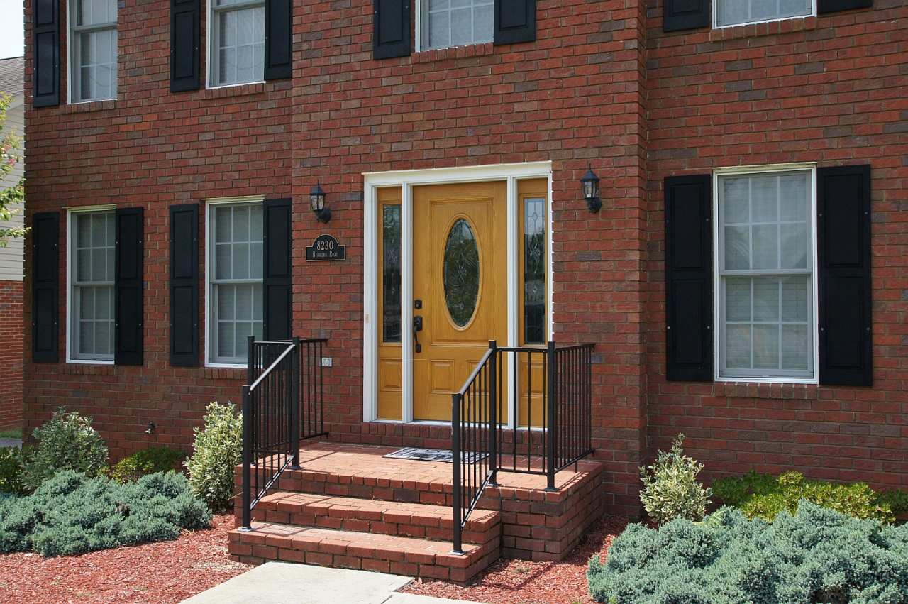 8230 Barrens Road Roanoke, VA 24019 - Photo 2 of 19 2