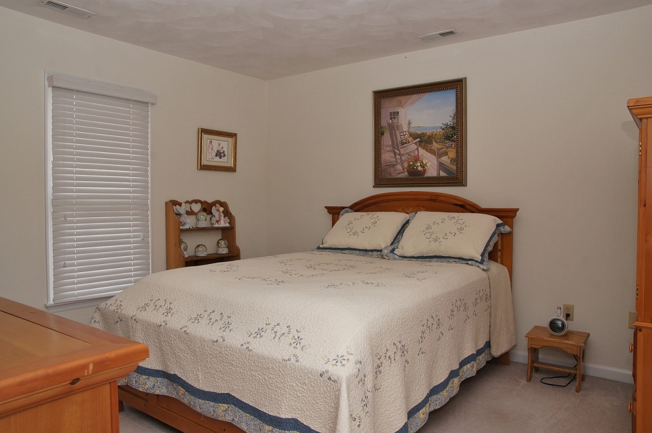 8230 Barrens Road Roanoke, VA 24019 - Photo 15 of 19 15