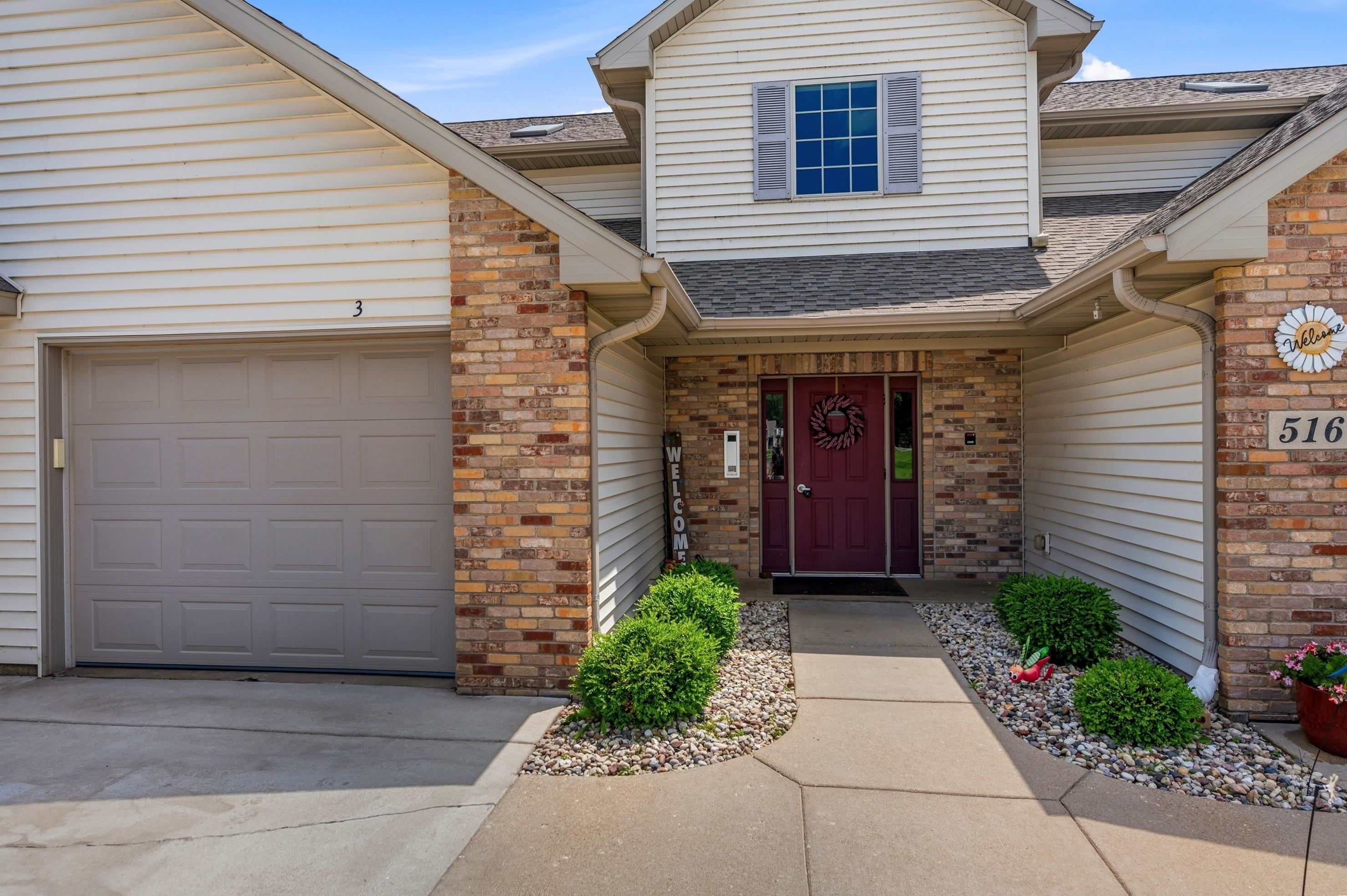 516 River Road, Unit 3 Columbus, WI 53925 - Photo 2 of 22