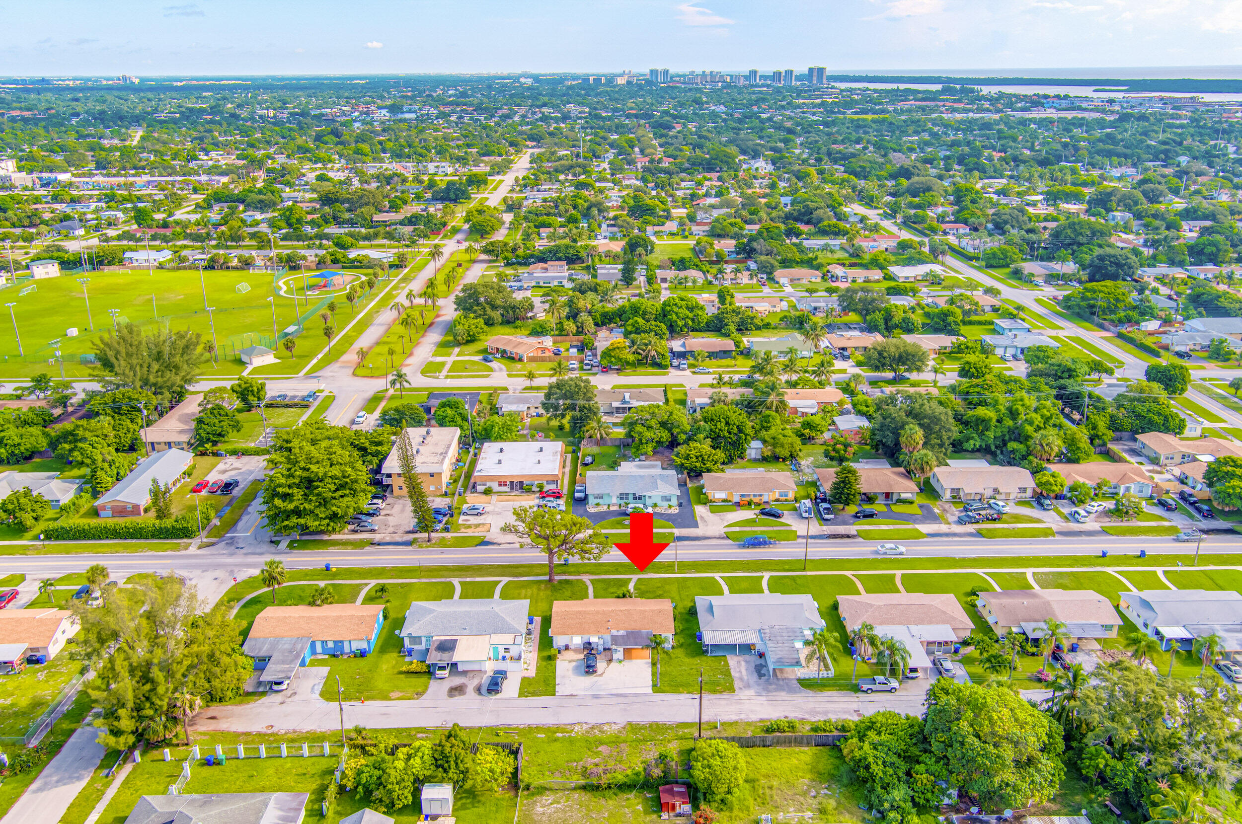 571 Silver Beach Road Riviera Beach, FL 33403 - Photo 24 of 48 41_max_0601-2