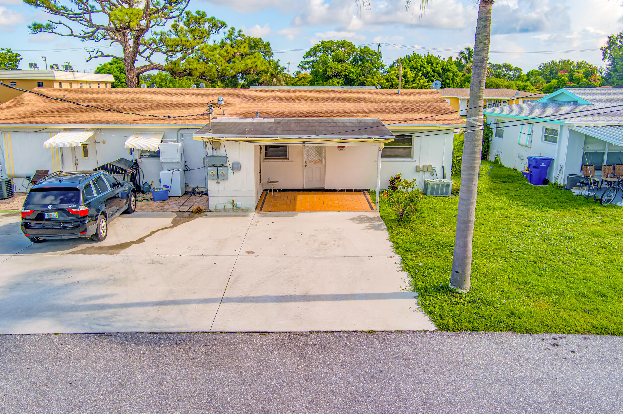 571 Silver Beach Road Riviera Beach, FL 33403 - Photo 27 of 48 44_max_0616-2
