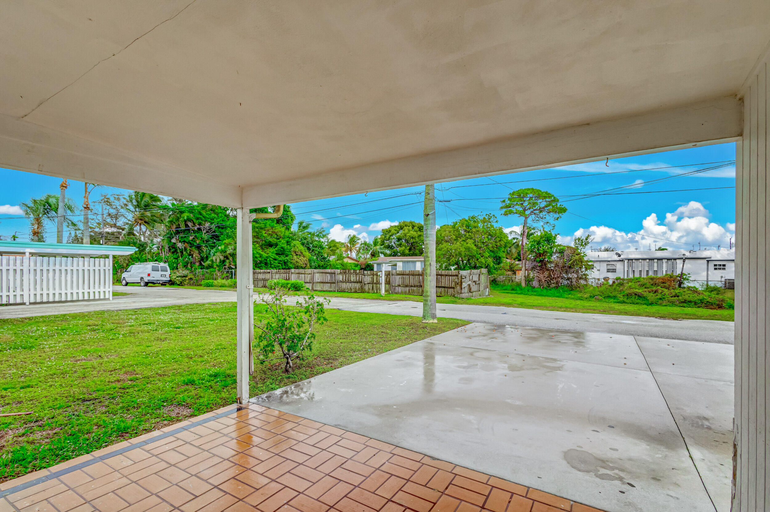 571 Silver Beach Road Riviera Beach, FL 33403 - Photo 47 of 48 74_5d1a7131js