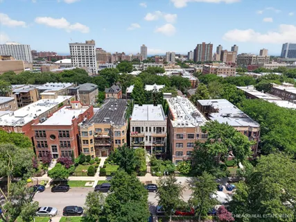 4711 North Malden Street, Unit 2S, Chicago, IL 60640