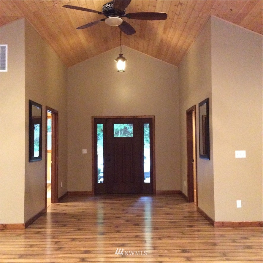 25611 Lake Cavanaugh Road Mount Vernon, WA 98274 - Photo 3 of 25 Gallery Image 3
