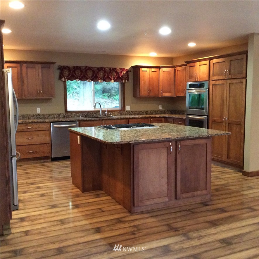 25611 Lake Cavanaugh Road Mount Vernon, WA 98274 - Photo 5 of 25 Gallery Image 5