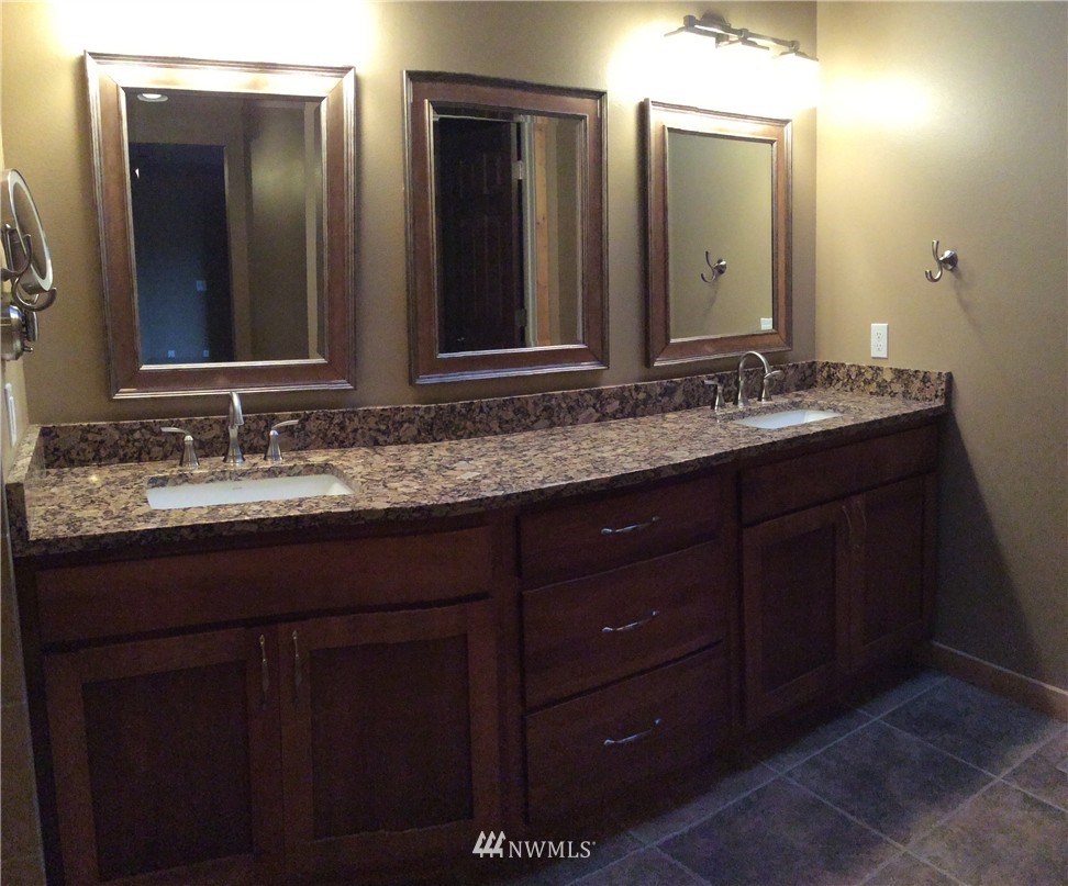 25611 Lake Cavanaugh Road Mount Vernon, WA 98274 - Photo 10 of 25 Gallery Image 10