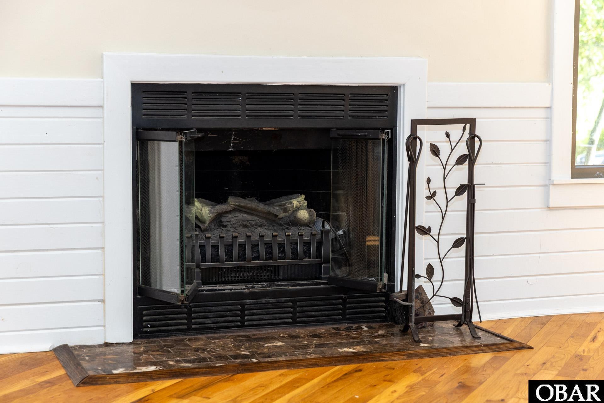 1710 Sea Swept Road Kill Devil Hills, NC 27948 - Photo 9 of 53 Electric fireplace