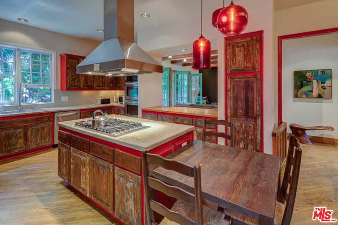 540 Dryad Road Santa Monica, CA 90402 - Photo 12 of 18