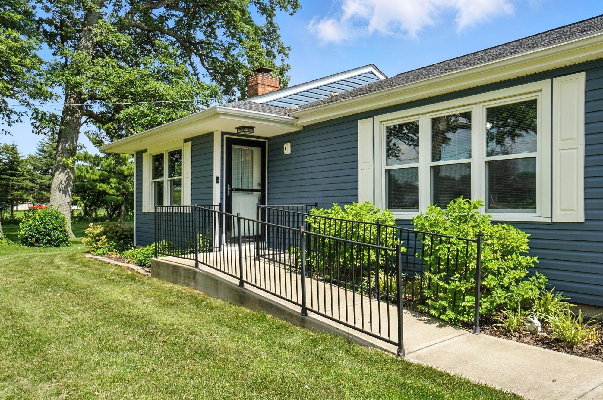 2355 Taylor Blair Road West Jefferson, OH 43162 - Photo 2 of 67 006
