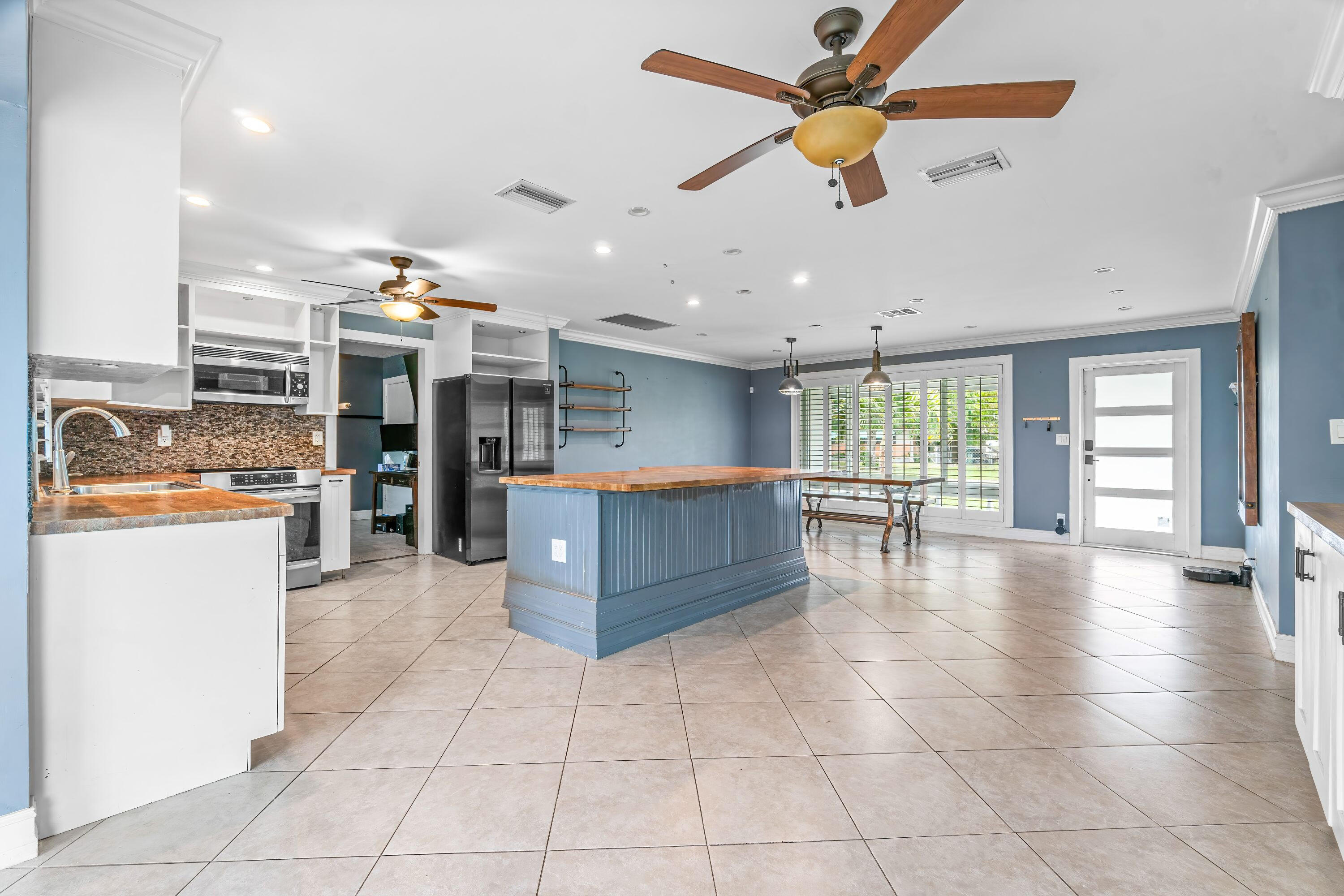 498 Northeast 29th Street Boca Raton, FL 33431 - Photo 11 of 36 untitled-11.jpg-vsuniqueid-667467fbd49d6