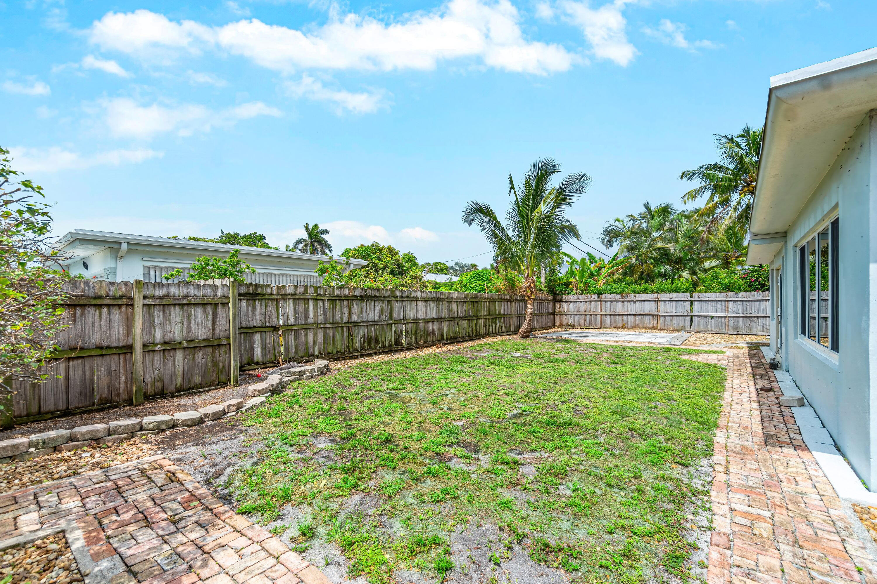 498 Northeast 29th Street Boca Raton, FL 33431 - Photo 27 of 36 untitled-28.jpg-vsuniqueid-6674680e3f4f8
