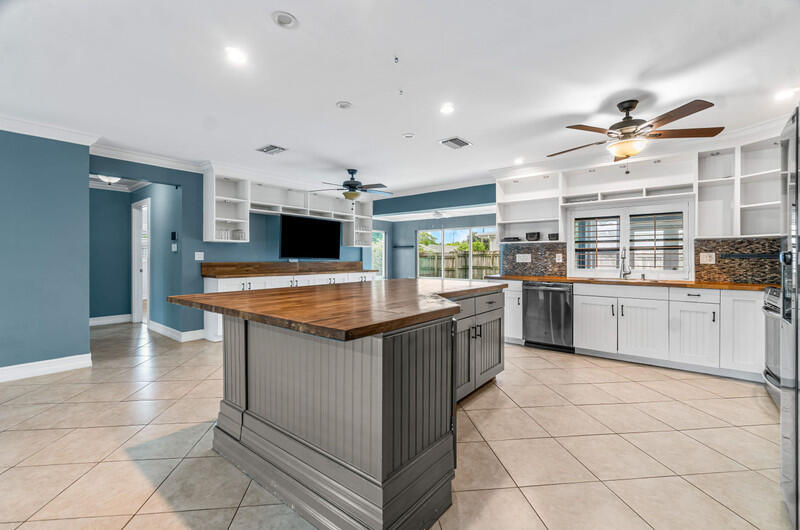 498 Northeast 29th Street Boca Raton, FL 33431 - Photo 9 of 36 untitled-9.jpg-vsuniqueid-667467f88eef5