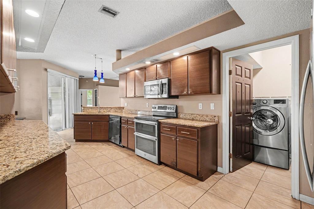6233 Penna Street Spring Hill, FL 34609 - Photo 10 of 28