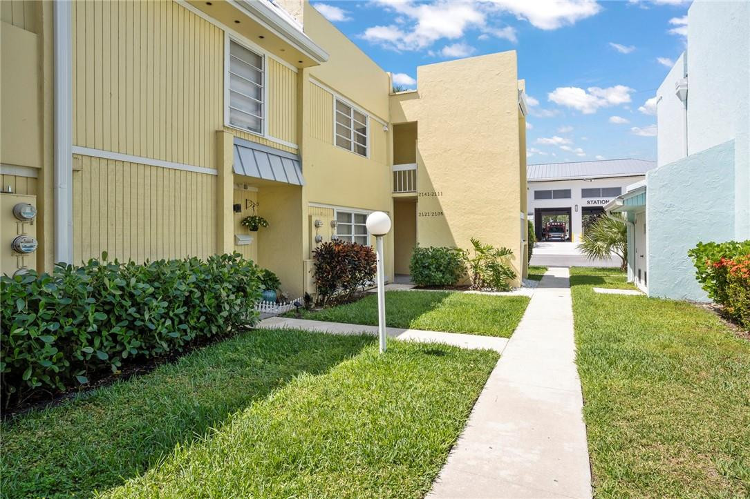 2121 Northeast 36th Street, Unit 2121 Lighthouse Point, FL 33064 - Photo 2 of 18 Photo 2