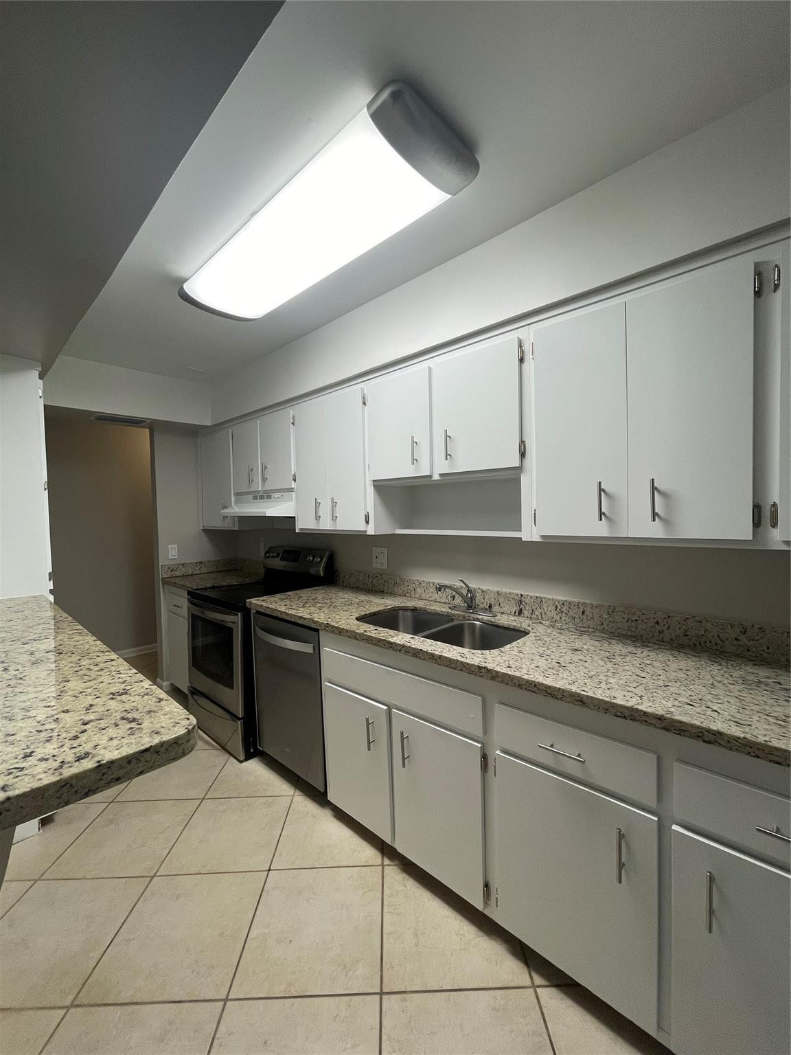 2121 Northeast 36th Street, Unit 2121 Lighthouse Point, FL 33064 - Photo 5 of 18 Photo 5