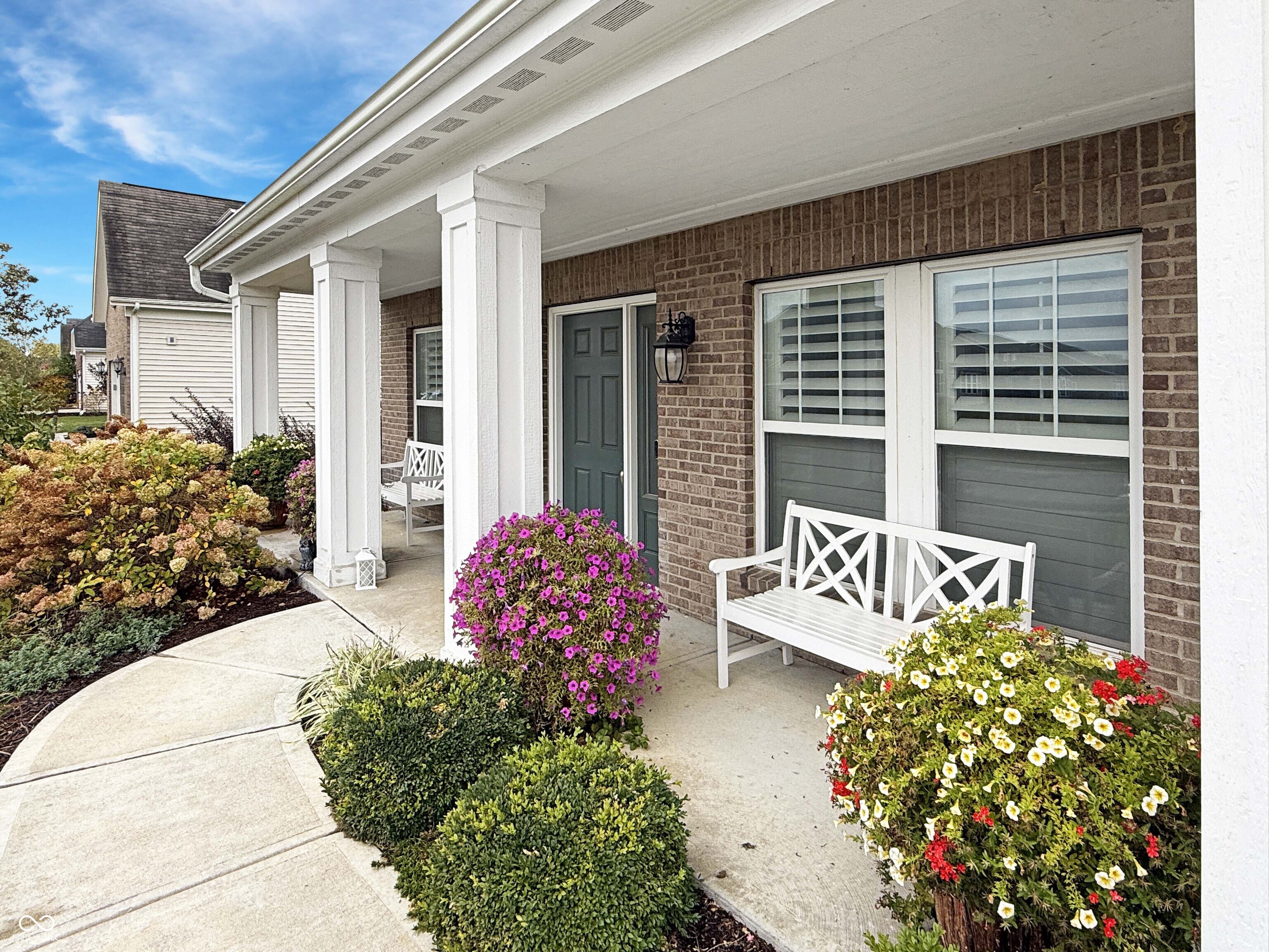 2382 Lingerman Way Avon, IN 46123 - Photo 2 of 73