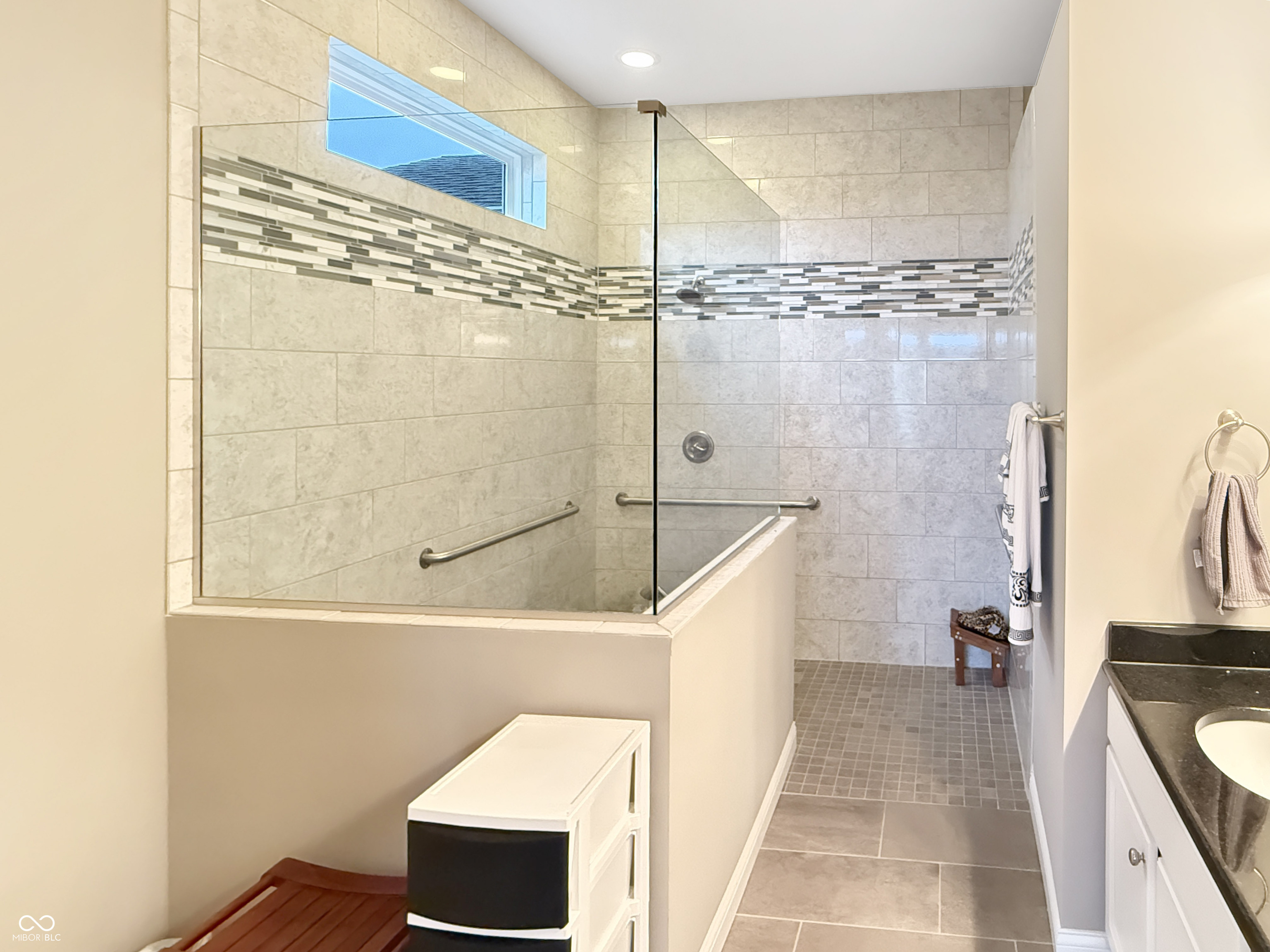 2382 Lingerman Way Avon, IN 46123 - Photo 38 of 73