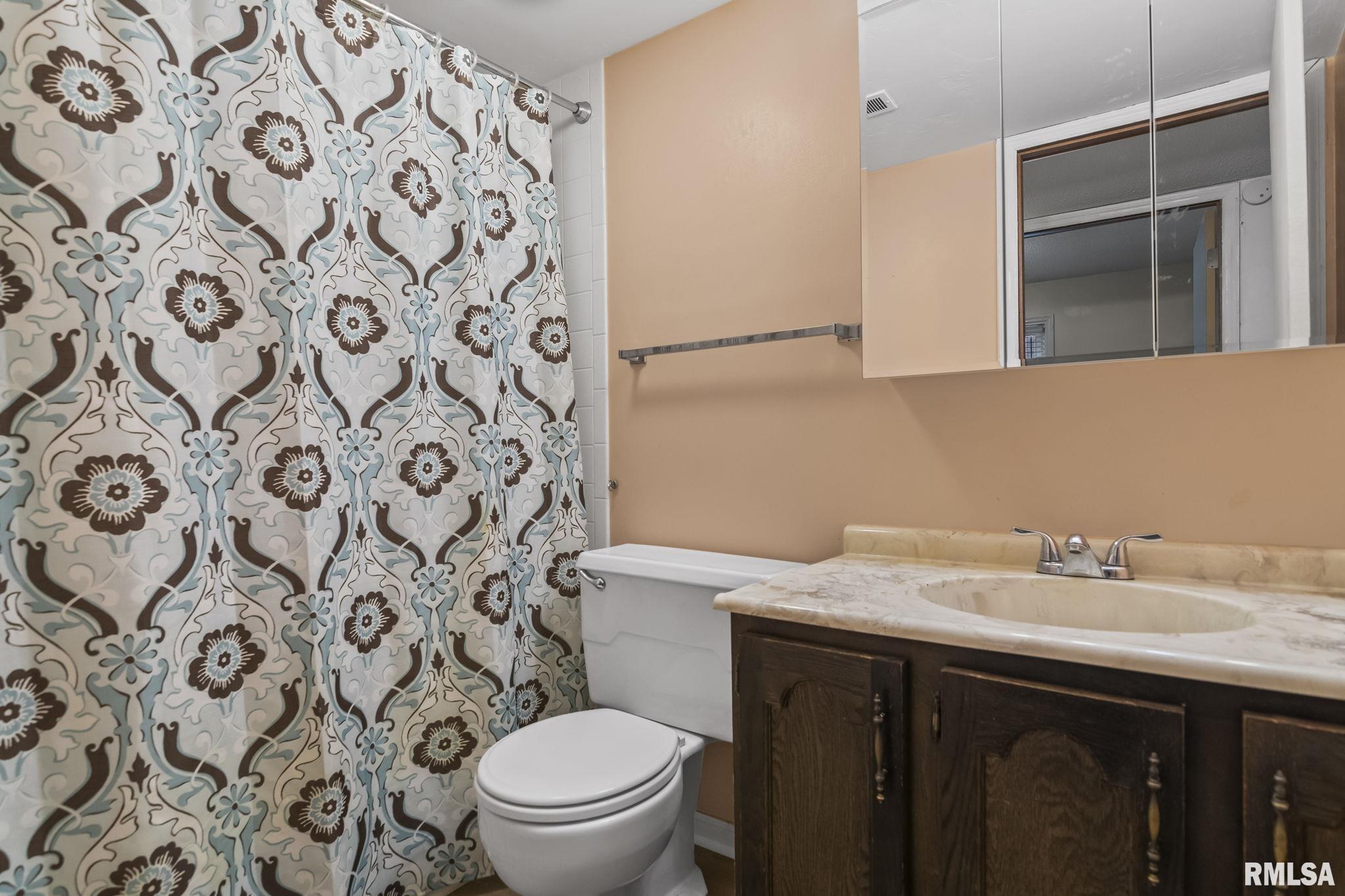 1913 Jeanette Lane, Unit 3 Springfield, IL 62702 - Photo 21 of 22 Gallery Image 21