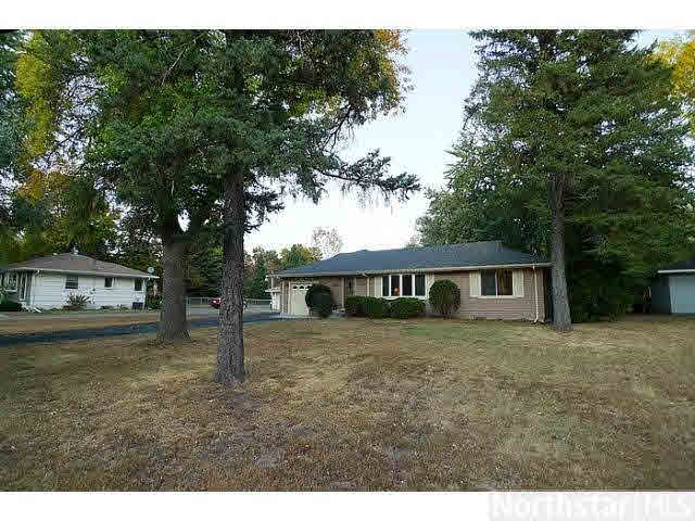 4402 Hodgson Road Shoreview, MN 55126 - Photo 7 of 16 Gallery Image 7