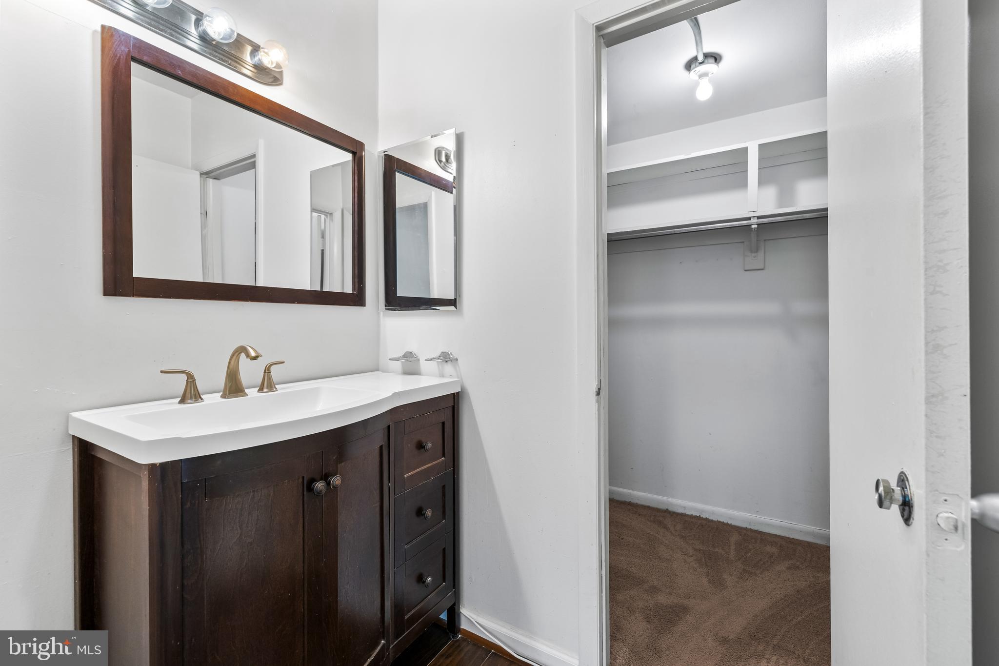 19 Hamill Road, Unit 19E Baltimore, MD 21210 - Photo 18 of 33 primary bathroom vanity sink