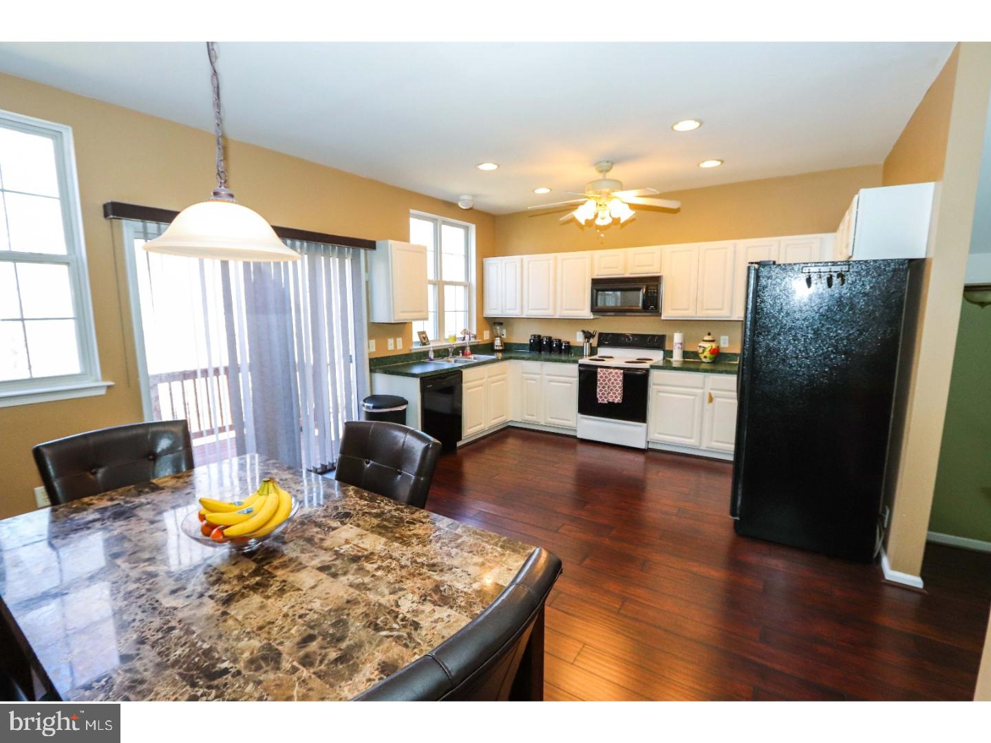 41 Wicklow Road Bear, DE 19701 - Photo 1 of 15 Kitchen