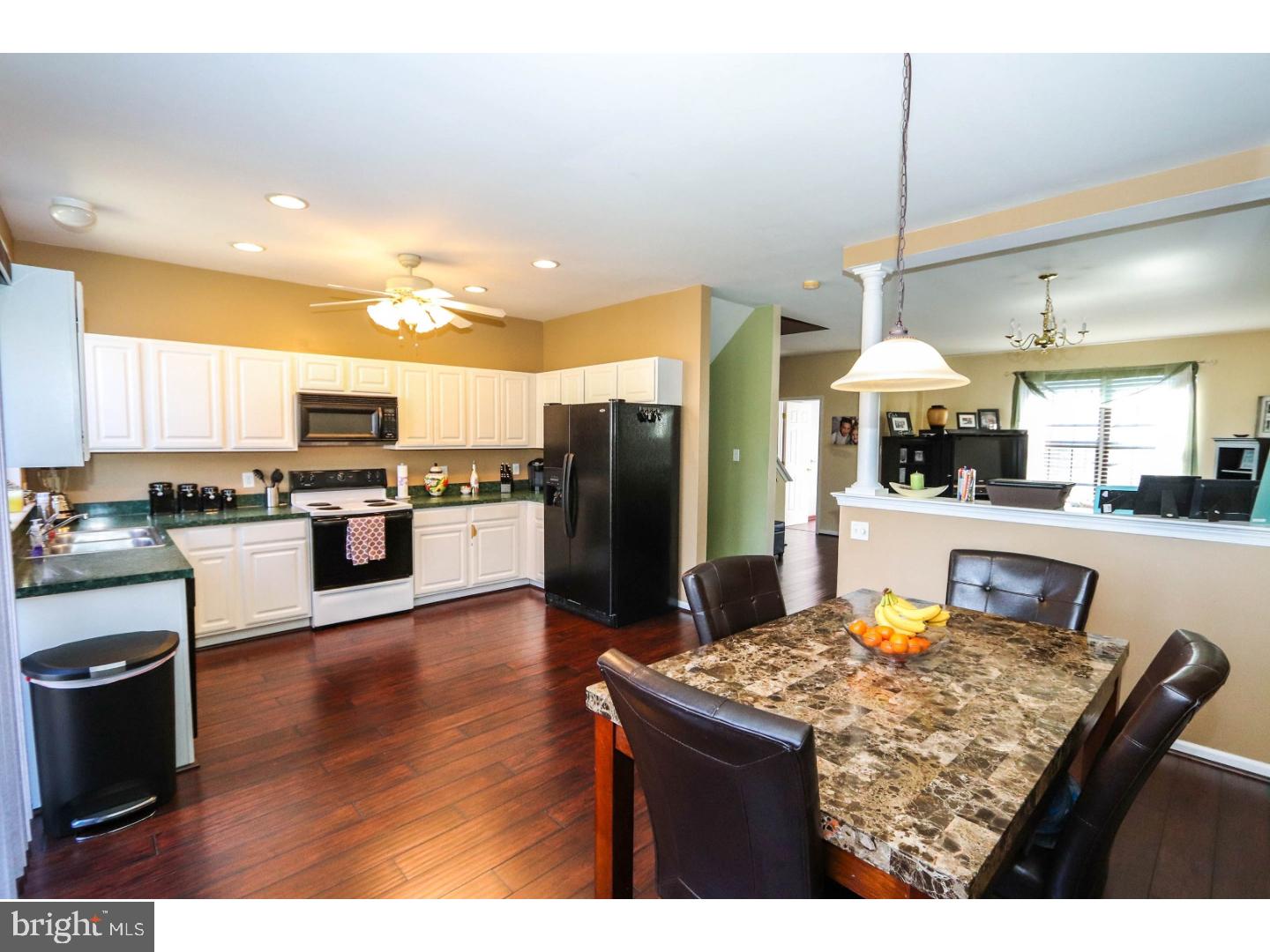 41 Wicklow Road Bear, DE 19701 - Photo 2 of 15 Dining Room