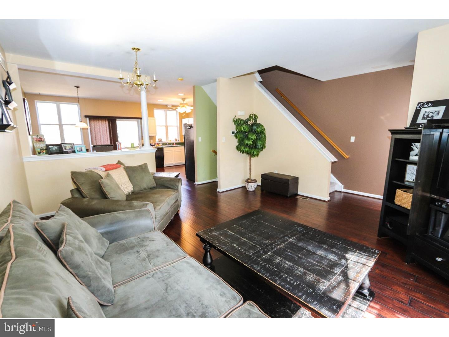 41 Wicklow Road Bear, DE 19701 - Photo 4 of 15 Living Room