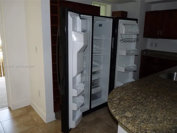 $2,980 | 7285 Southwest 90th Street, Unit D408, Miami, FL 33156