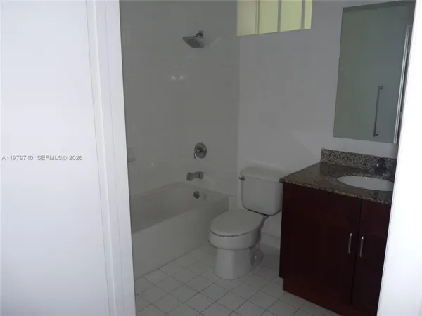$2,980 | 7285 Southwest 90th Street, Unit D408, Miami, FL 33156