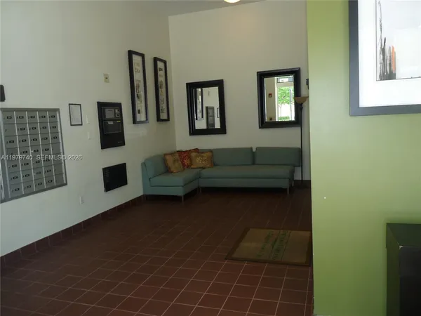 $2,980 | 7285 Southwest 90th Street, Unit D408, Miami, FL 33156
