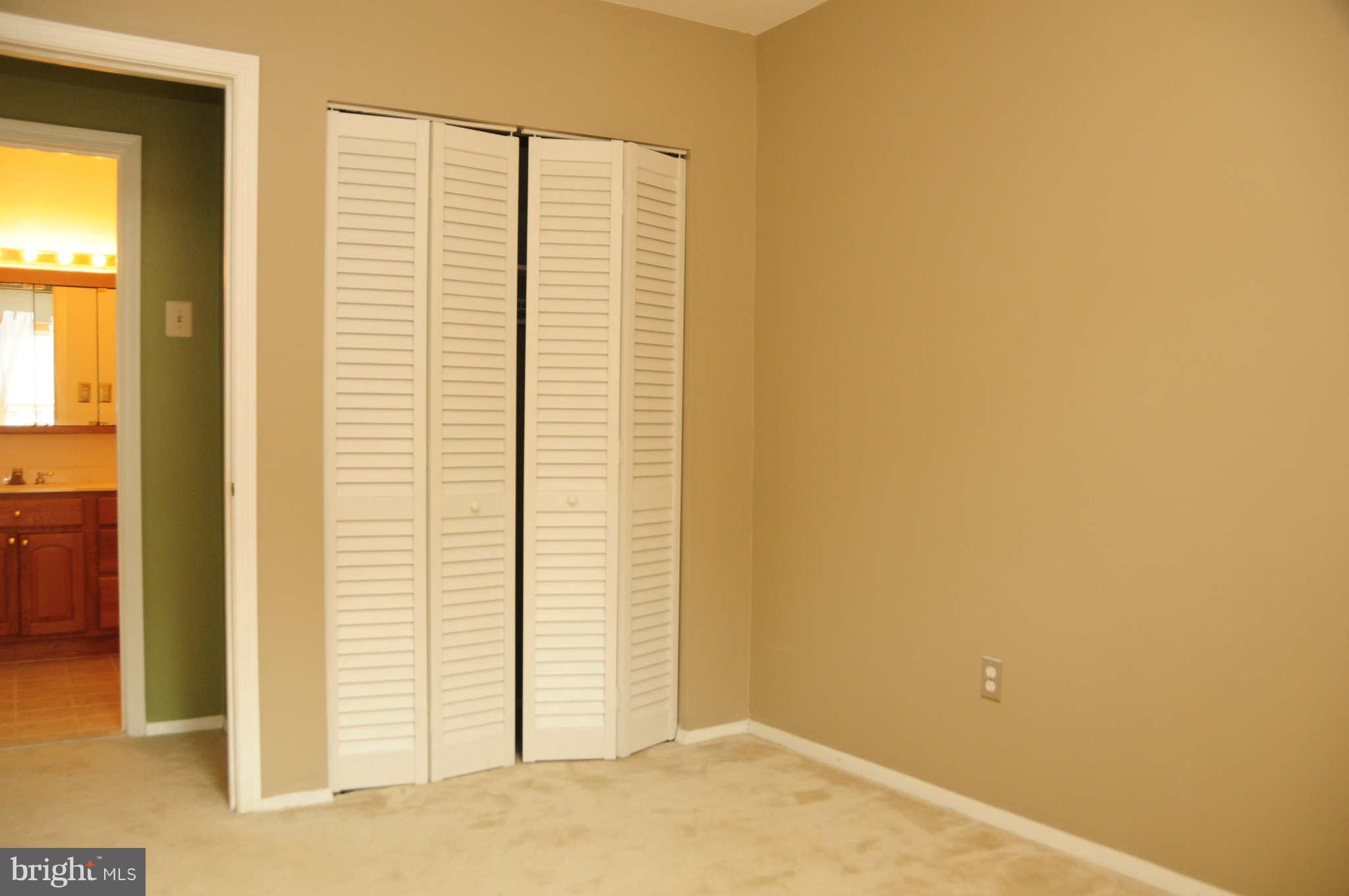 11965 Heathcote Court Reston, VA 20191 - Photo 16 of 27 Bedroom 3