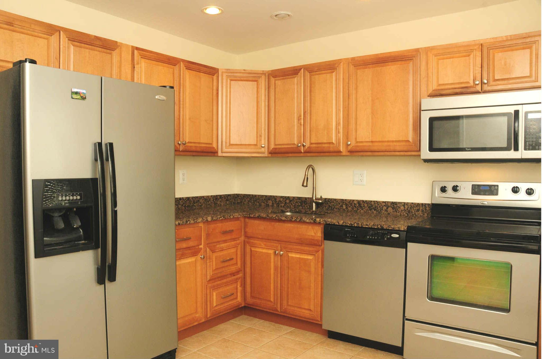 11965 Heathcote Court Reston, VA 20191 - Photo 3 of 27 Kitchen remodeled in 2011