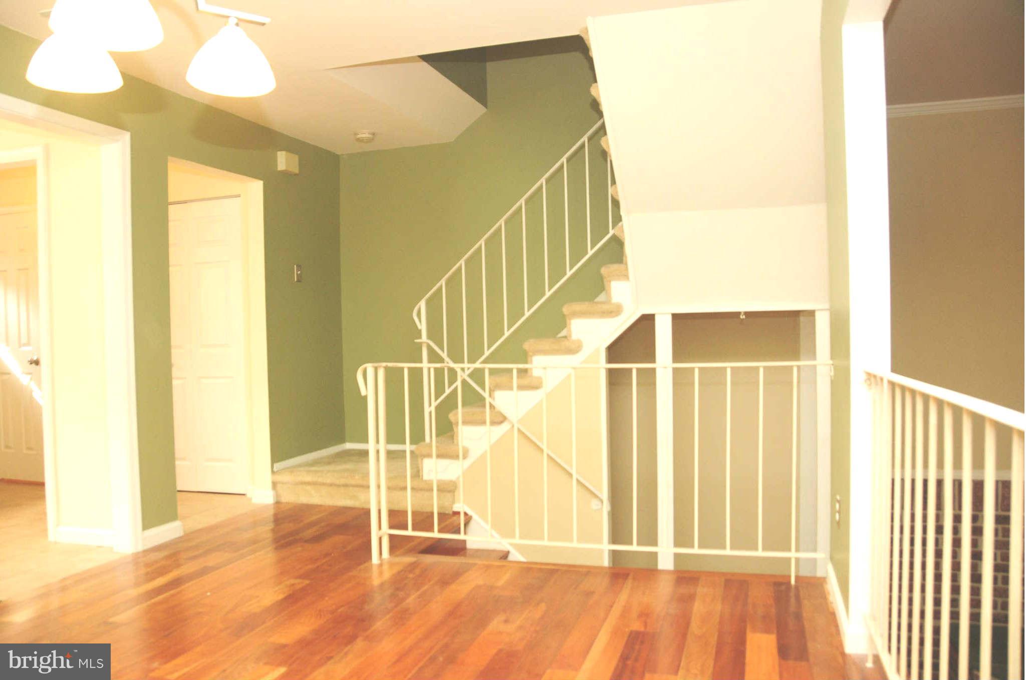 11965 Heathcote Court Reston, VA 20191 - Photo 6 of 27 Dining Room