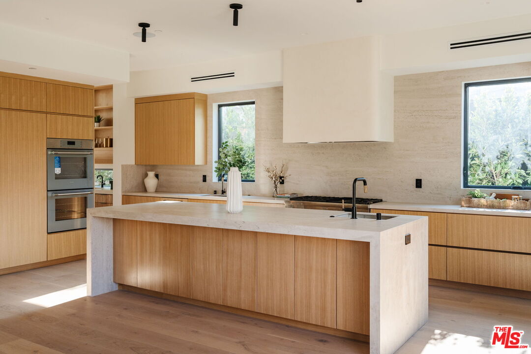 1611 South Bedford Street Los Angeles, CA 90035 - Photo 27 of 64