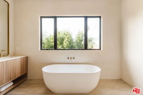 $4,295,000 | 1611 South Bedford Street, Los Angeles, CA 90035