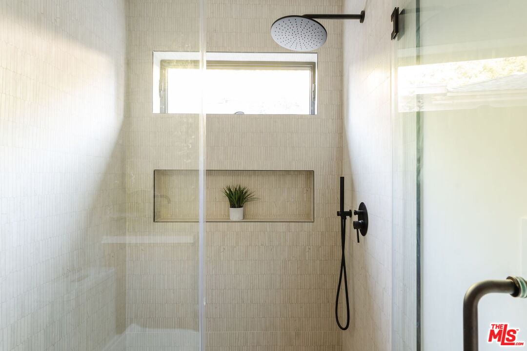 1611 South Bedford Street Los Angeles, CA 90035 - Photo 52 of 64