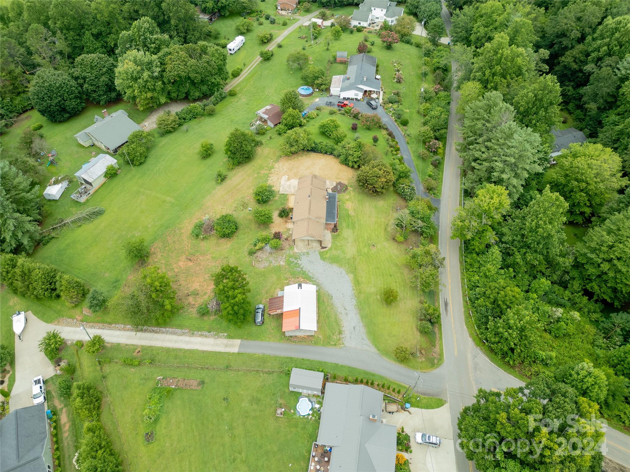 327 Beaverdam Loop Road Candler, NC 28715 - Photo 23 of 26 Gallery Image 23