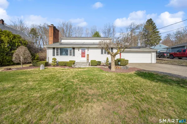 $325,000 | 189 Scott Road, Waterbury, CT 06705