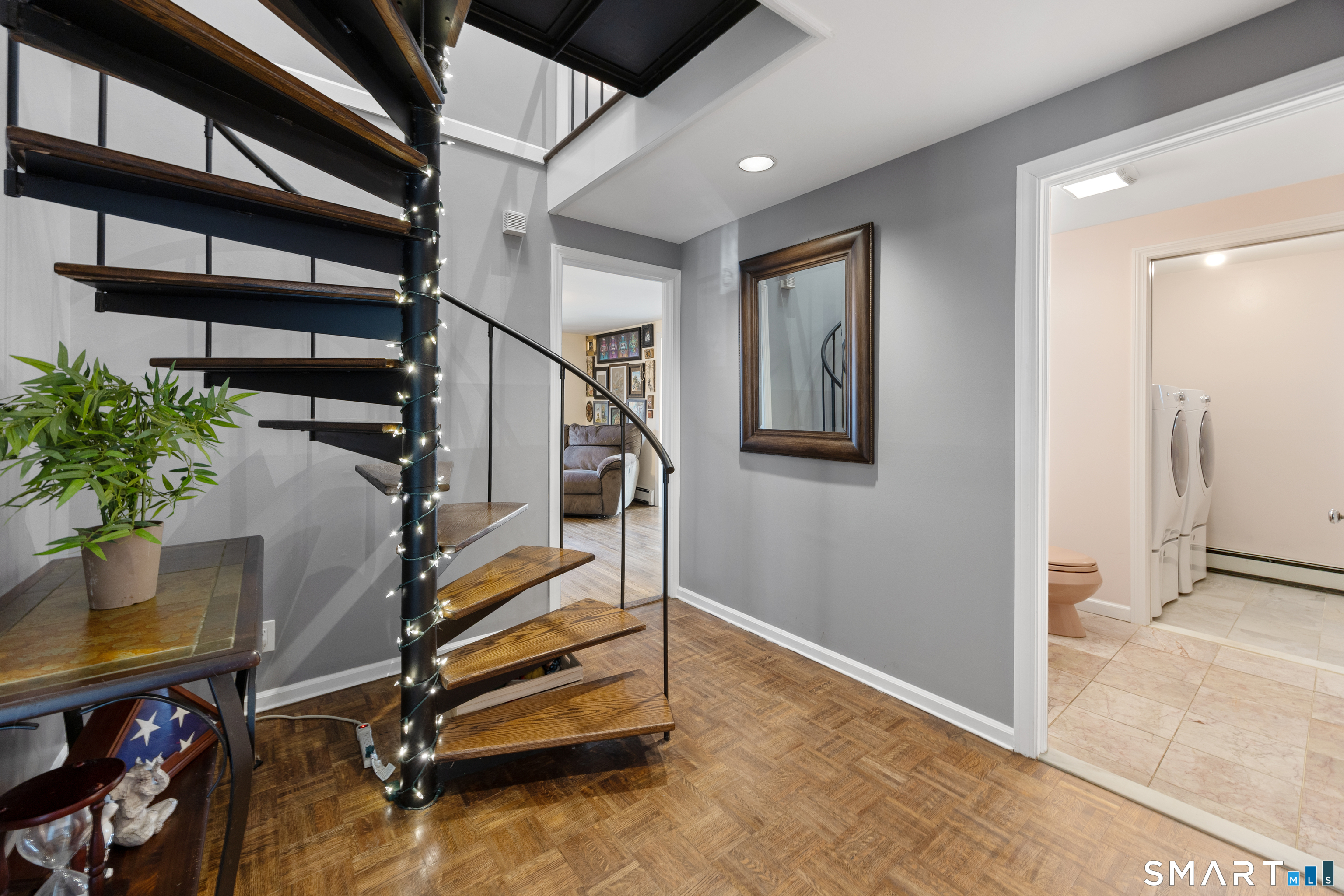 189 Scott Road Waterbury, CT 06705 - Photo 12 of 31