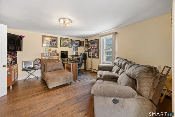 $325,000 | 189 Scott Road, Waterbury, CT 06705