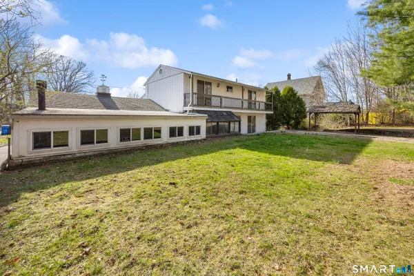 $325,000 | 189 Scott Road, Waterbury, CT 06705