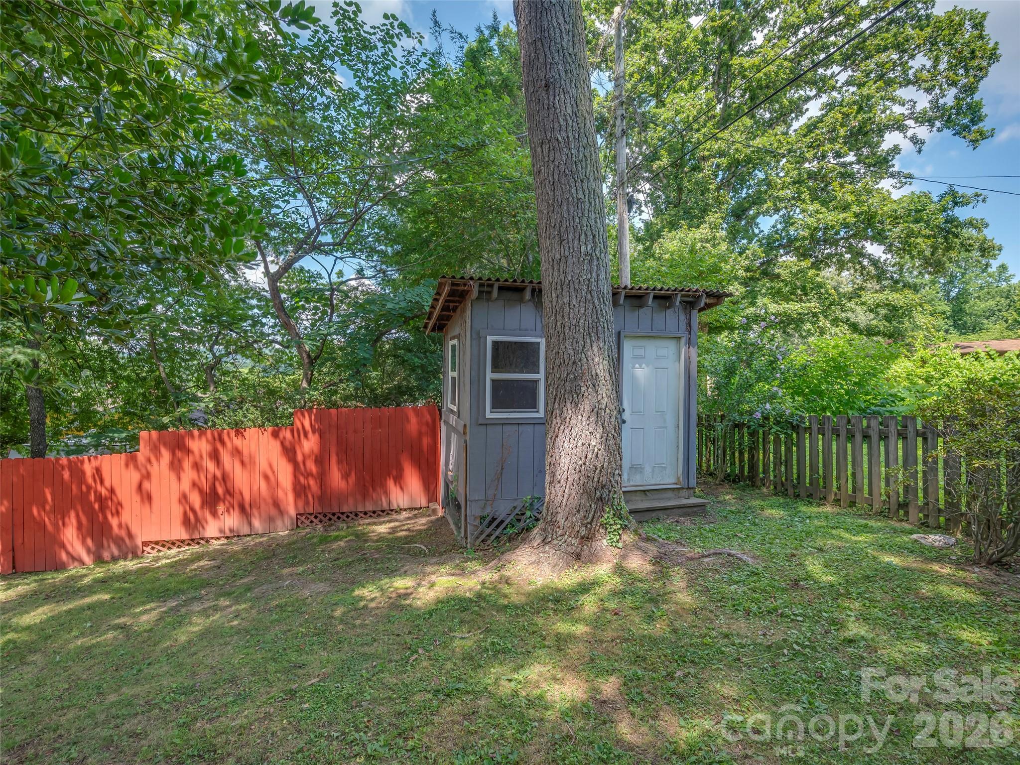 917 West Blue Ridge Road East Flat Rock, NC 28726 - Photo 39 of 43 Gallery Image 39
