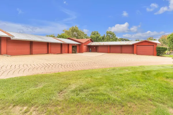 $13,560,000 | 5200 Turtle Pointe Drive, Ann Arbor, MI 48105
