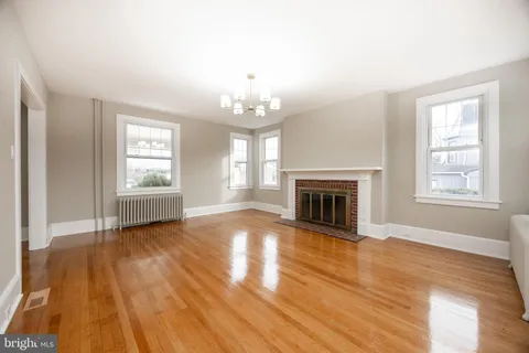 $635,000 | 102 Lincoln Street, Kennett Square, PA 19348