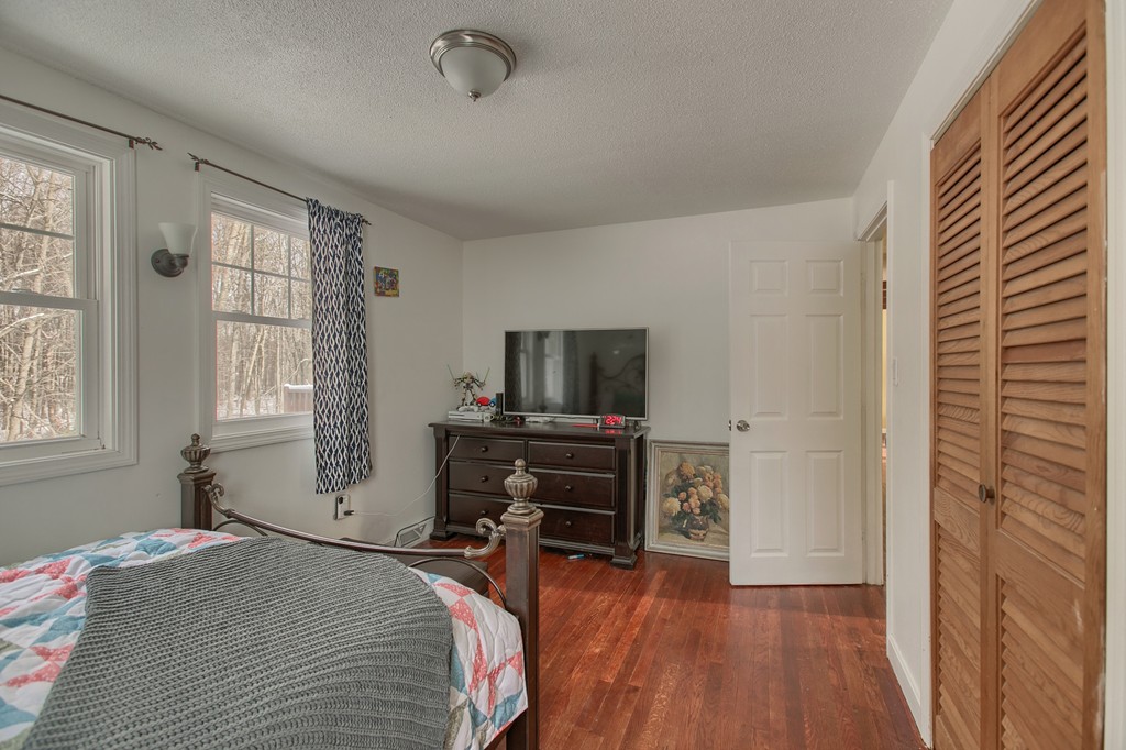 161 Maple Street Methuen, MA 01844 - Photo 15 of 25 Gallery Image 15