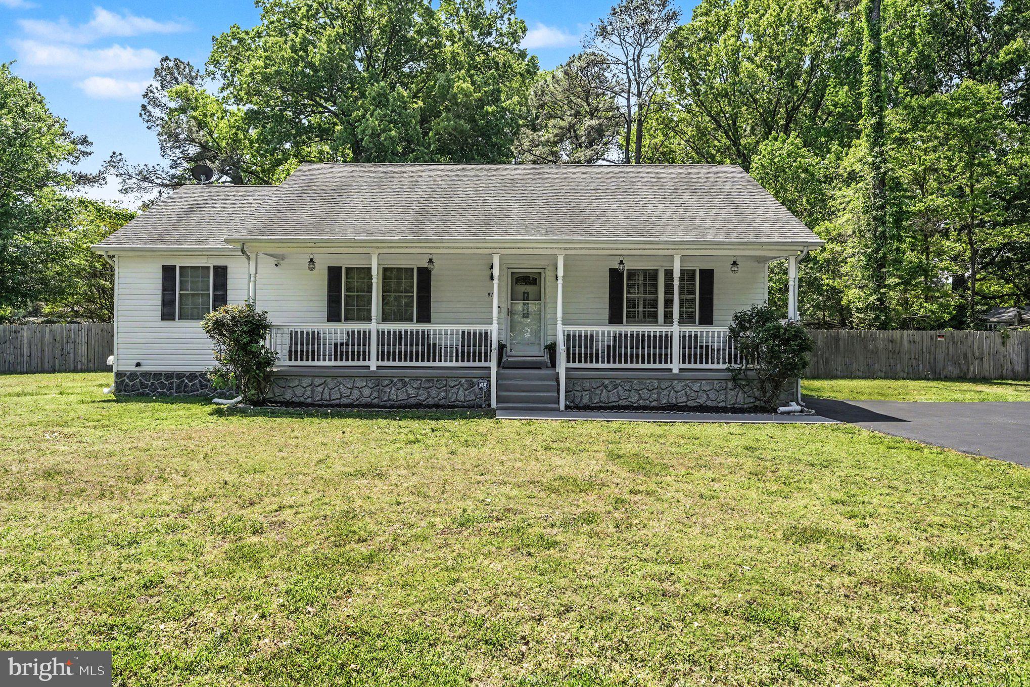87 Cedar Lane South Colonial Beach, VA 22443 - Photo 1 of 27