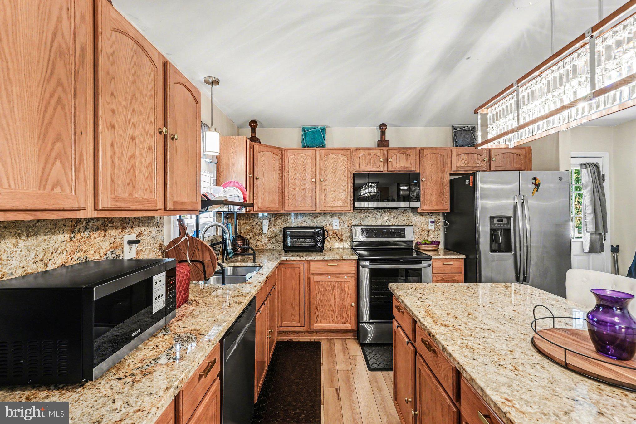 87 Cedar Lane South Colonial Beach, VA 22443 - Photo 12 of 27 Kitchen